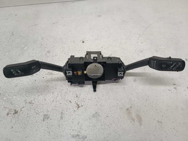 COMMODO VW T6/ T-CROSS/ POLO 2G AW/ SEAT IBIZA 5 - Vue 1